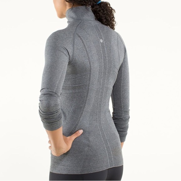 Lululemon Run Swiftly Tech 1/2 Zip First Release Heathered Black - Picture 2 of 15